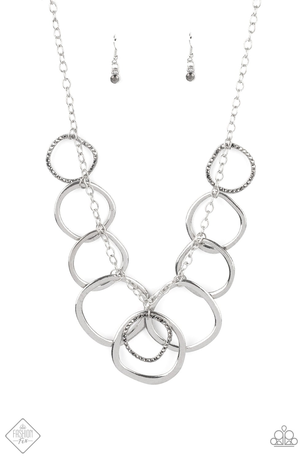 . Dizzy With Desire - Silver Necklace